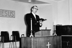021Erik-Ahlback-predikar